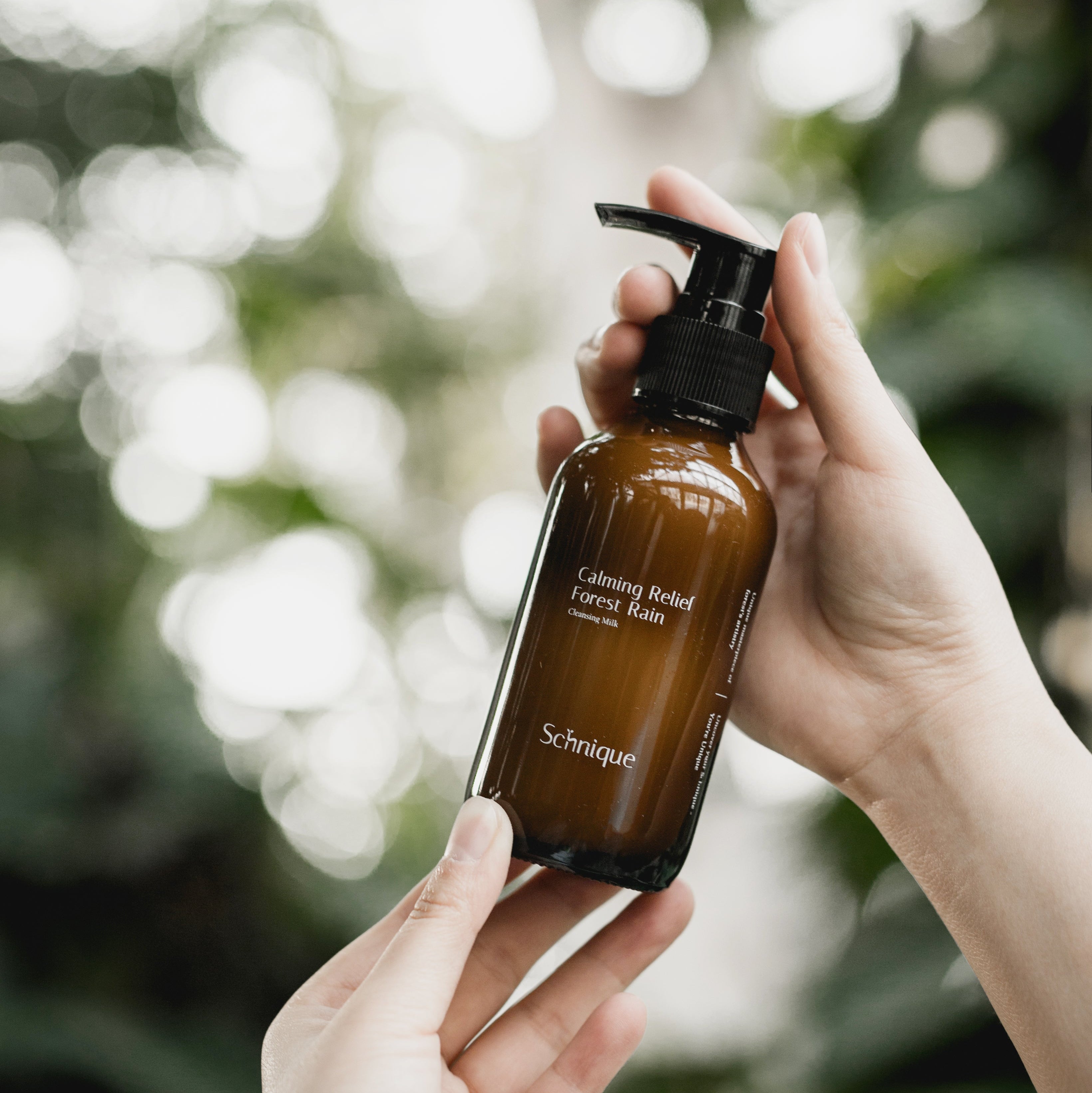 【德國純植原萃配方】Schnique Calming Relief Forest Rain Cleansing Milk 120ml